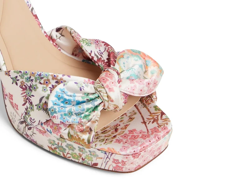 Hallie Platform Sandal