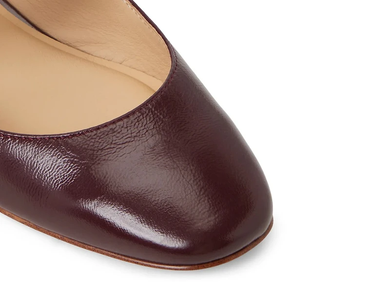 Maryam Mary Jane Flat
