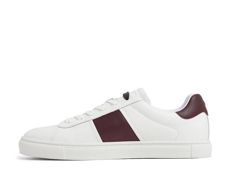 Bradley Sneaker