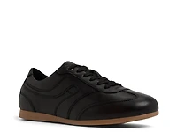 Aris Sneaker