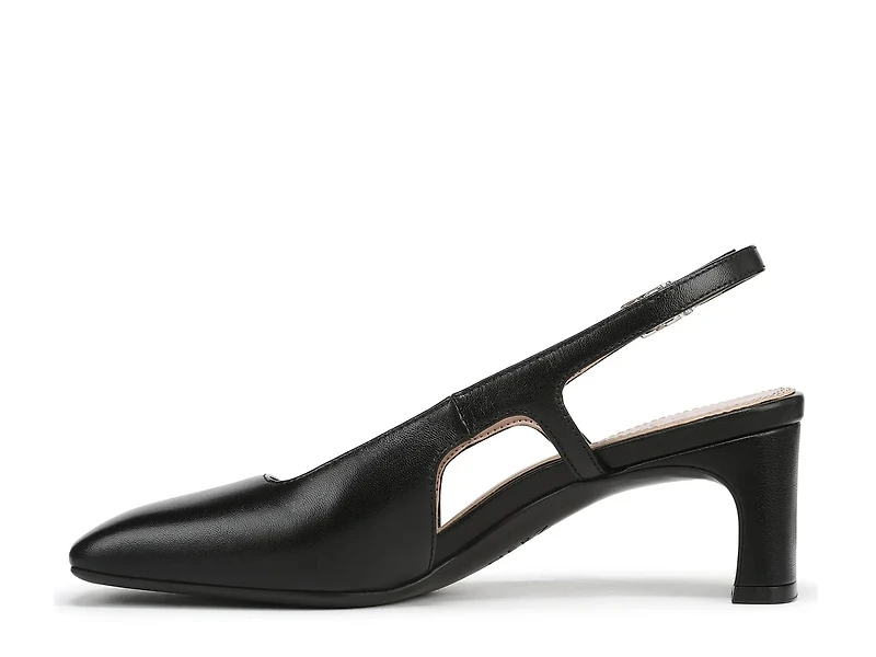 Carmen Pump