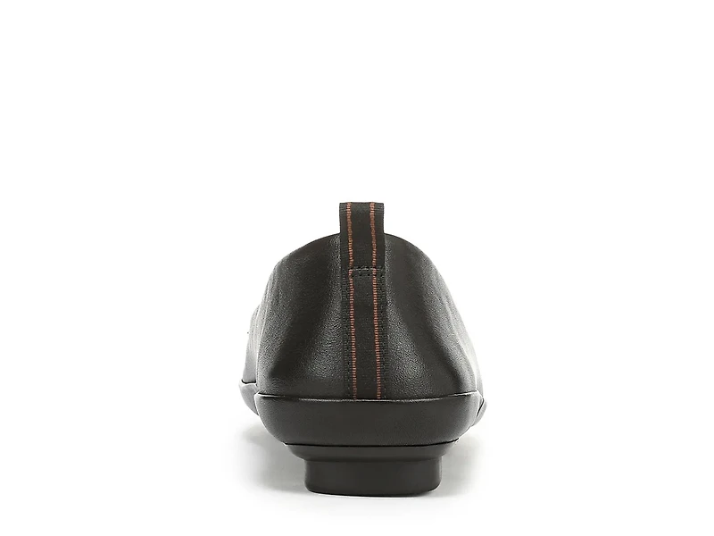 Betsy Loafer