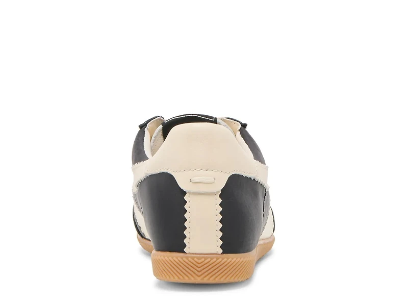 Limit Sneaker