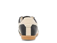 Limit Sneaker