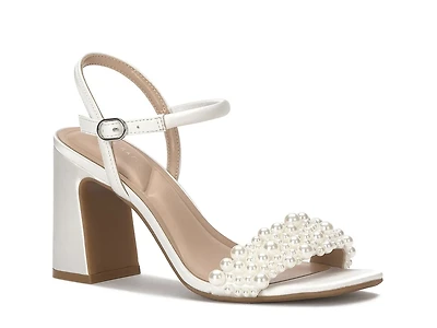 Evelina Sandal