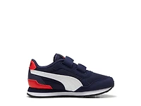 ST Runner v4 Sneaker
