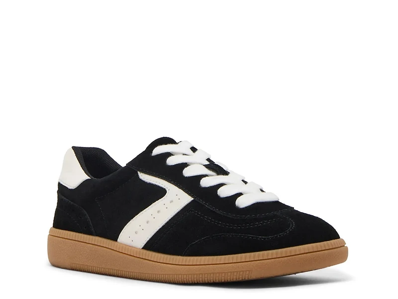 Remmie Waterproof Sneaker