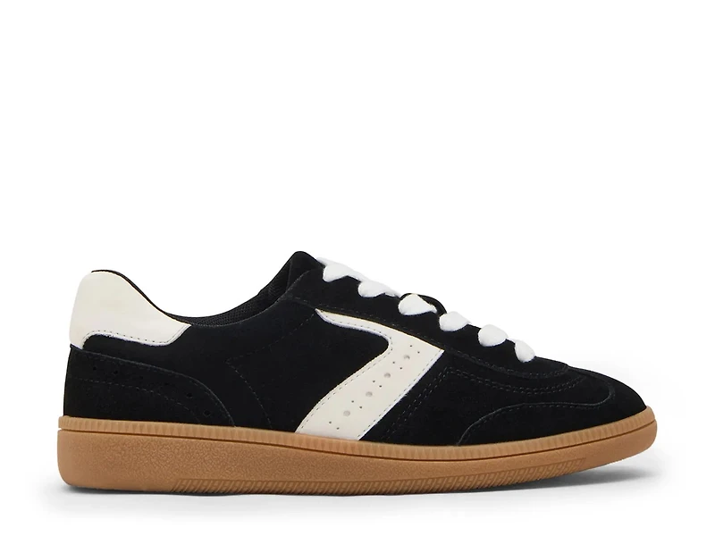 Remmie Waterproof Sneaker