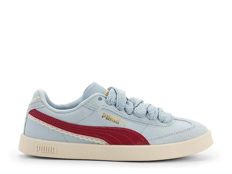 Club II Era Memories Sneaker