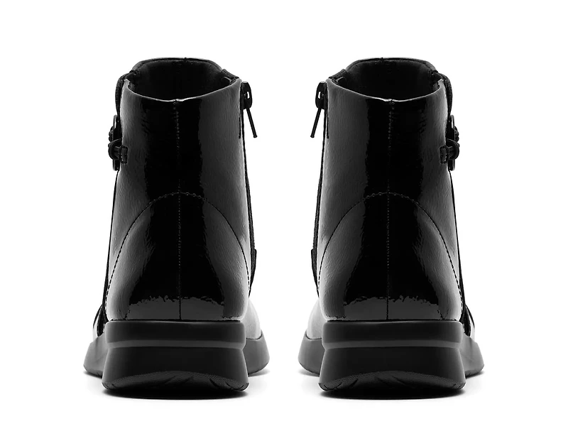 Ellowyn Deva Bootie