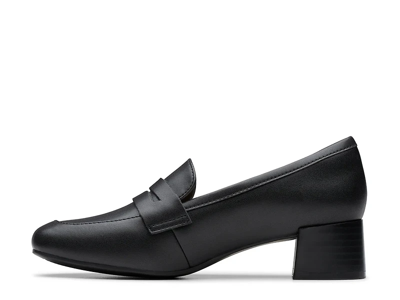 Iridessa Sky Pump