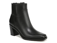 Ivanna Bootie