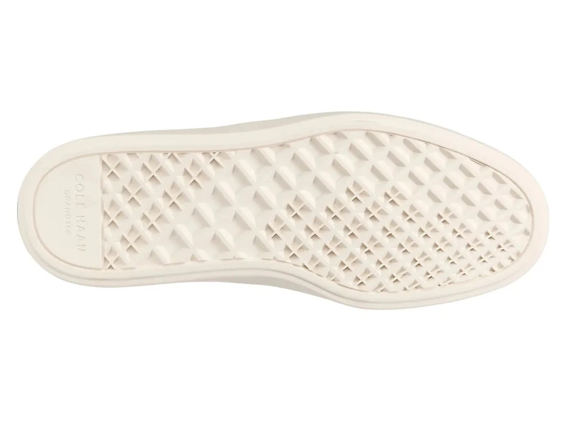 Grand Crosscourt Traveler Setshot Sneaker