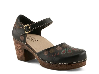 Bridgitte Pump