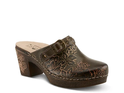 Calliroe Clog