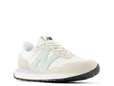 237 Sneaker - Women's