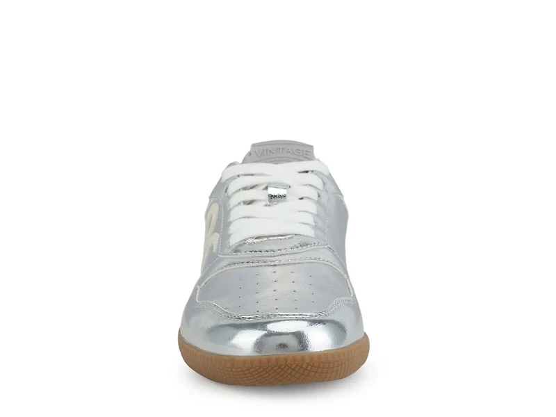 Whiz Sneaker
