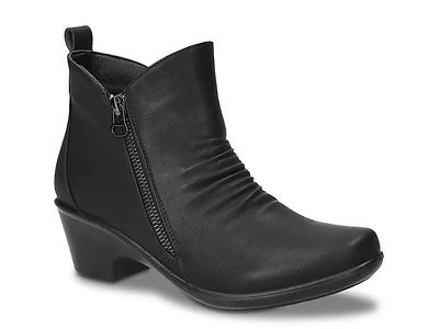 Jeanie Bootie