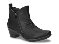 Jeanie Bootie