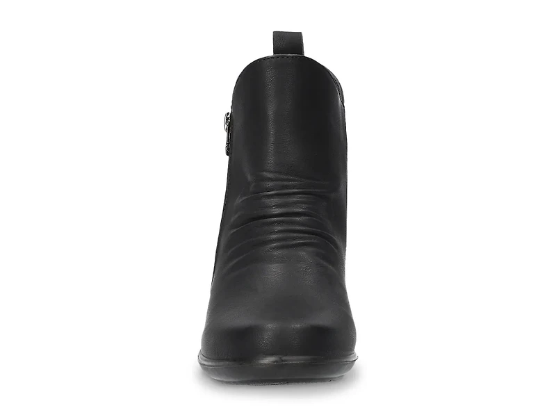 Jeanie Bootie