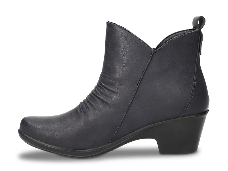 Jeanie Bootie