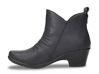 Jeanie Bootie