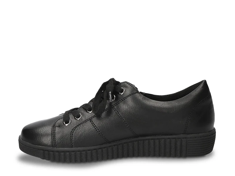 Novie Sneaker