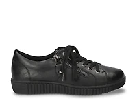 Novie Sneaker