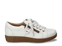 Novie Sneaker