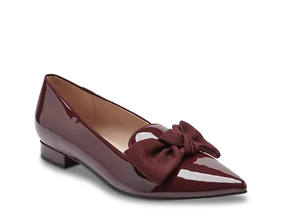 Auggie Flat