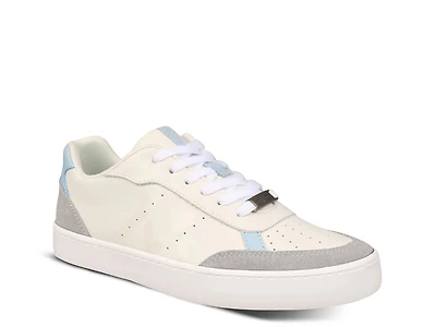 Diana Sneaker