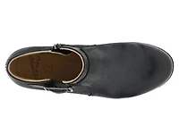 Carolyn Bootie