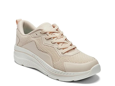 Ponder Sneaker