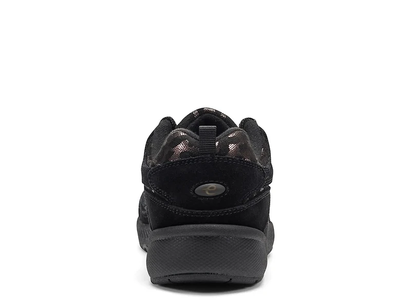 Romy Walking Shoe