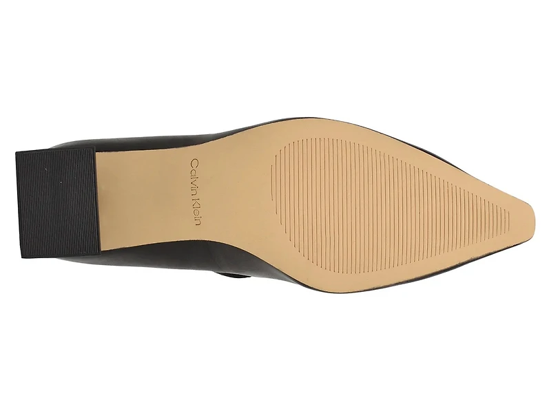 Naprina Mary Jane Pump