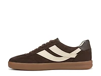 Oasis Sneaker