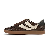 Oasis Sneaker