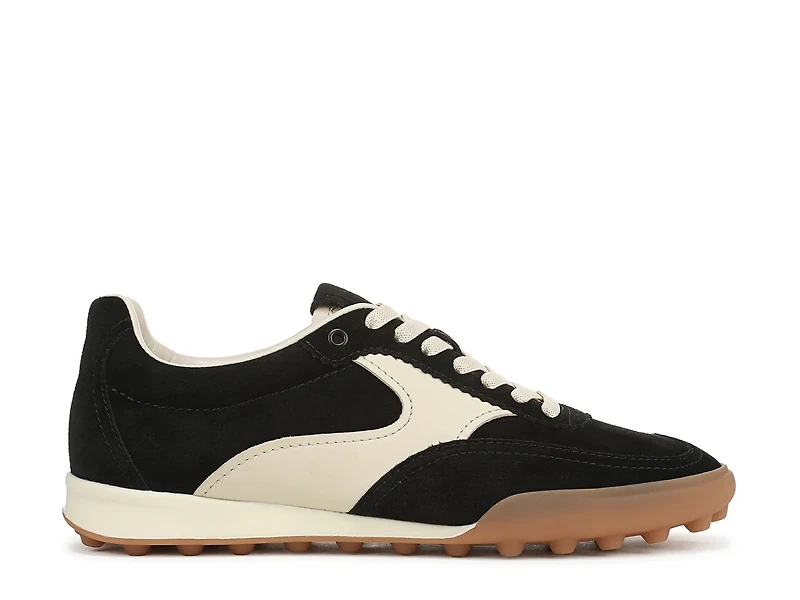 Silverlake Sneaker