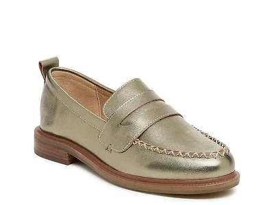 Lens Loafer