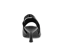 Nicolette Pump