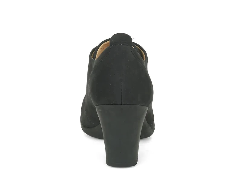 Neacy Bootie