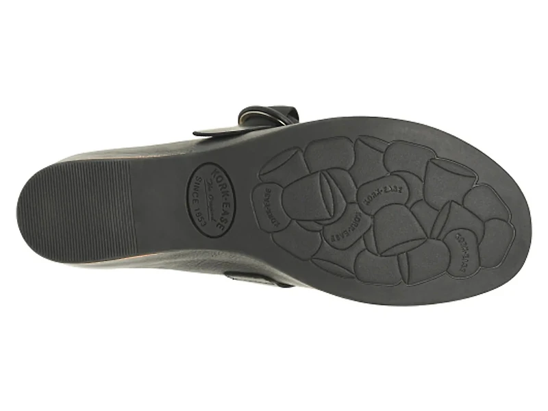 Kori Wedge Clog