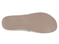 Betsy Sandal