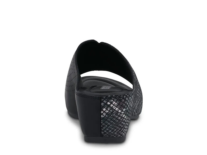 Dacia Wedge Sandal