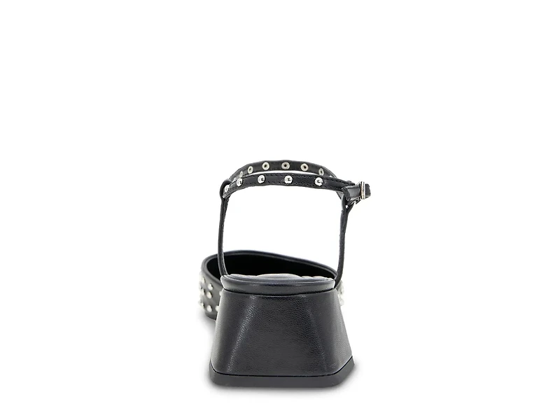 Queenie Pump