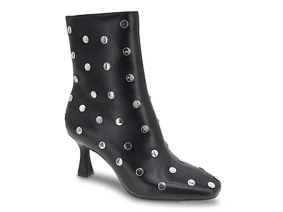 Thiya Bootie