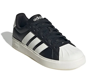 Street Talk Sneaker
