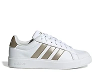 Street Talk Sneaker