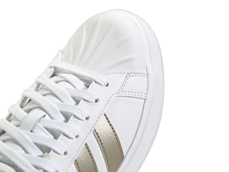 Street Talk Sneaker