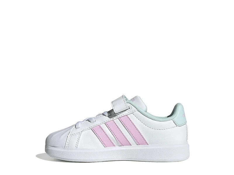 Street Talk Sneaker